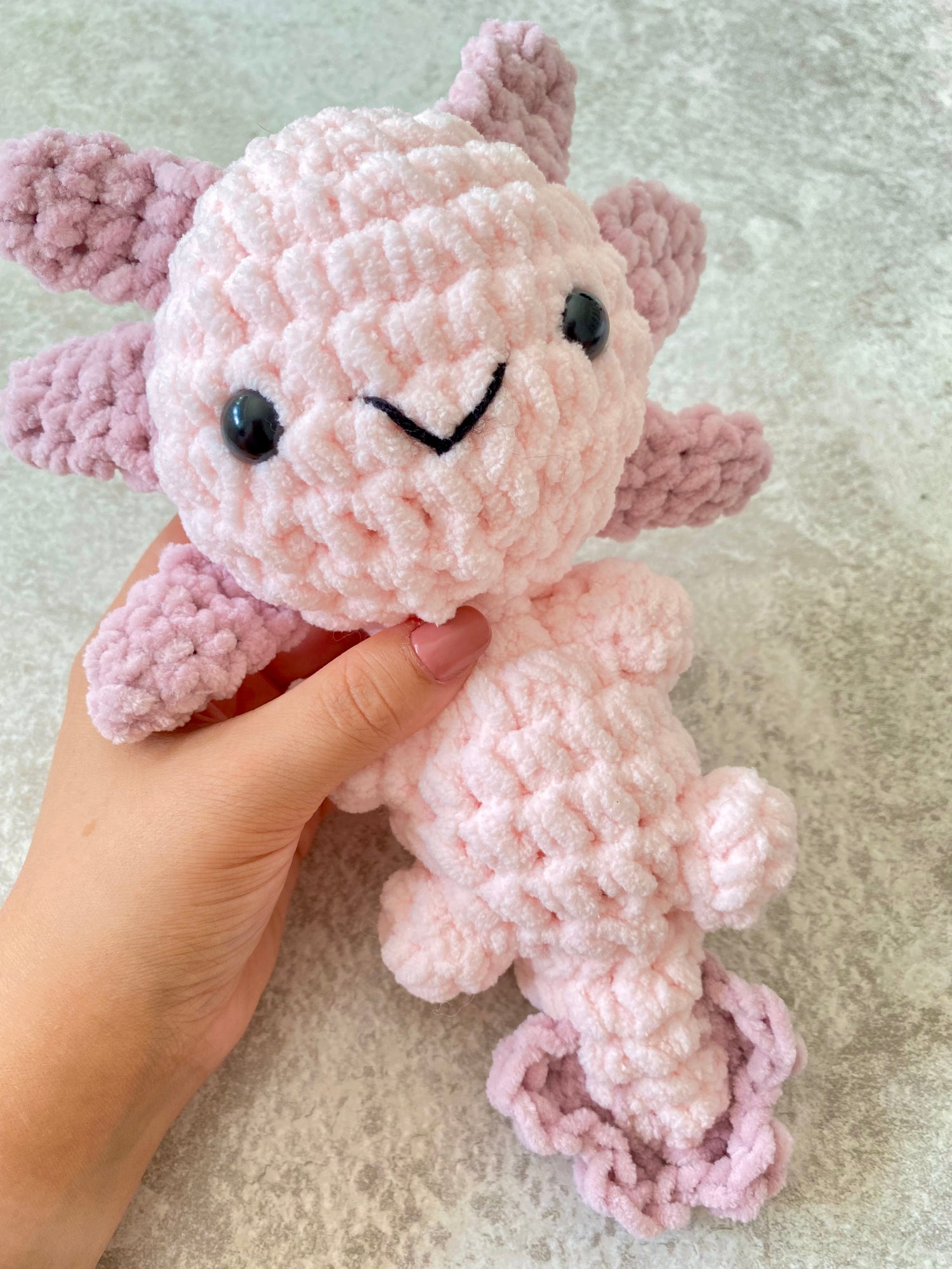 How to crochet an Axolotl